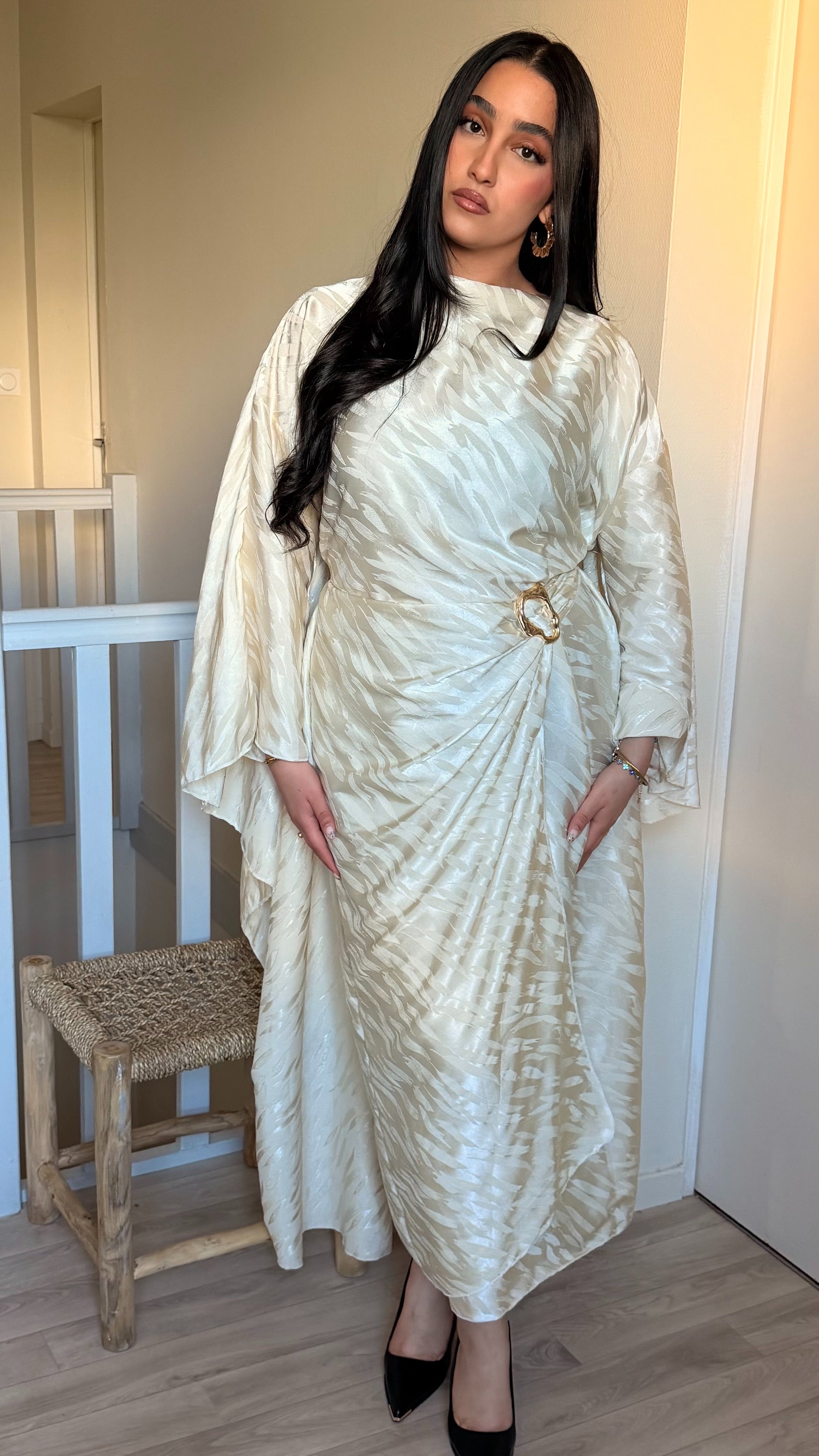 Robe Ysia White