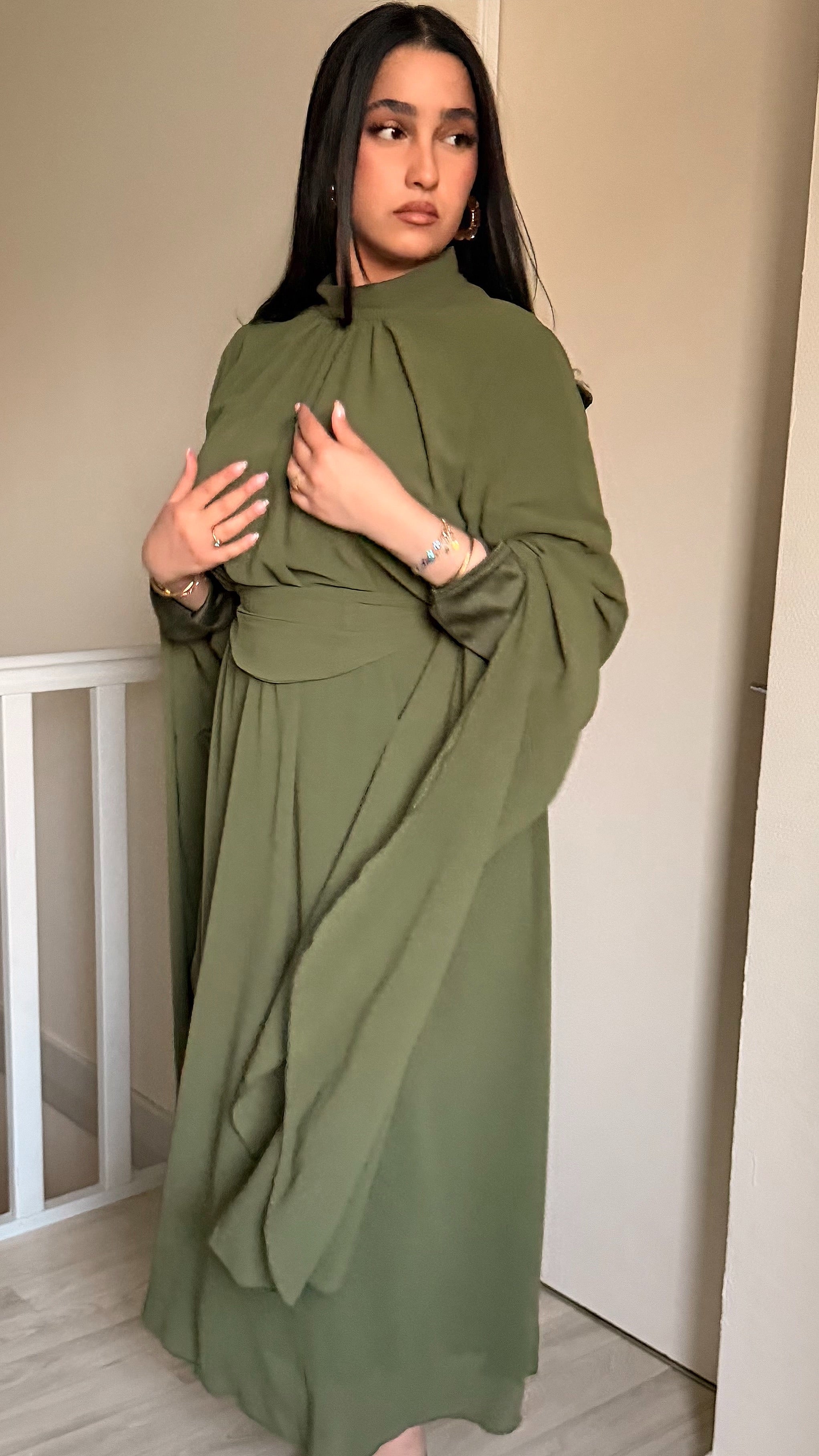 Robe Ymani Kaki