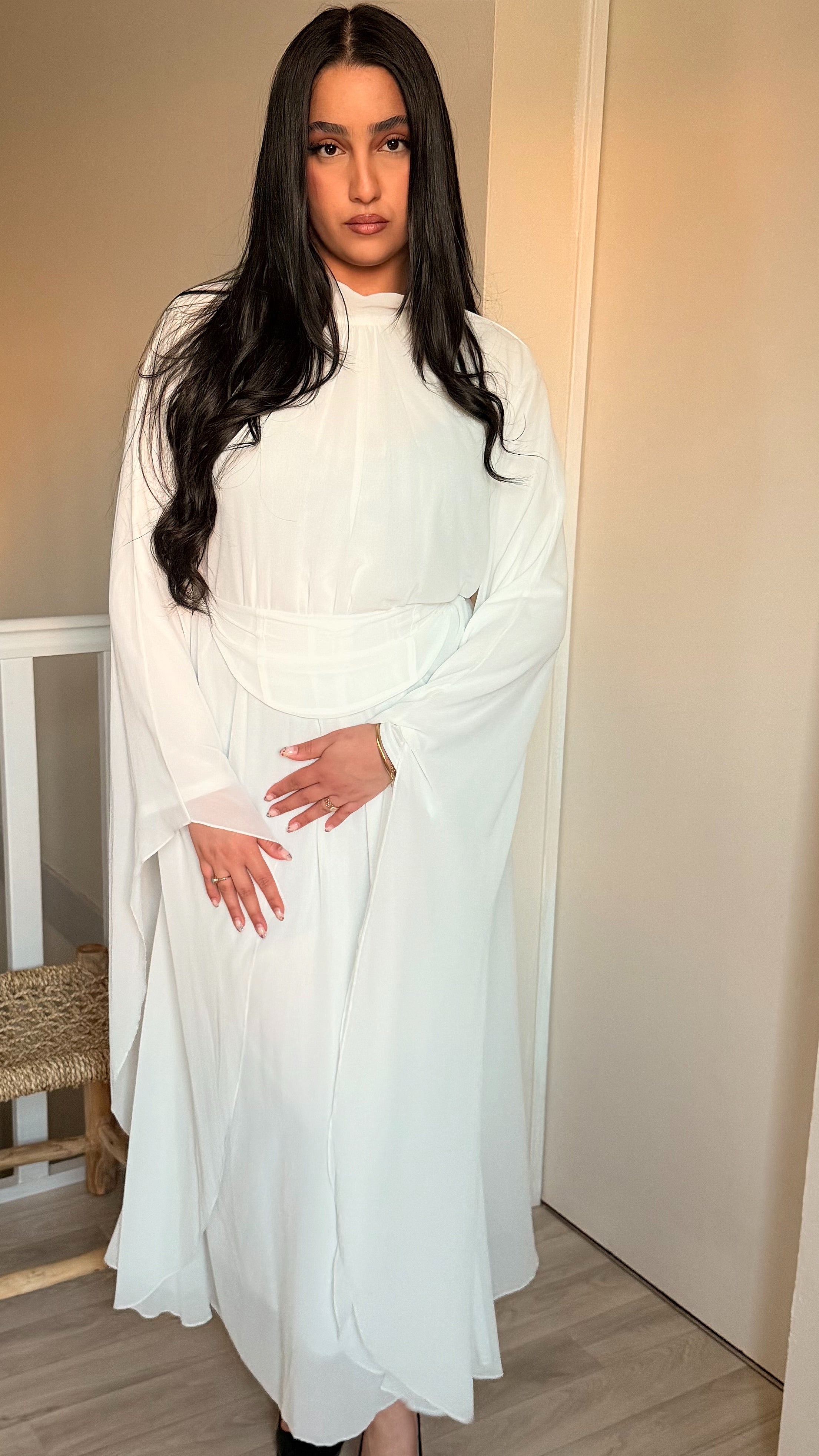 Robe Ymani White